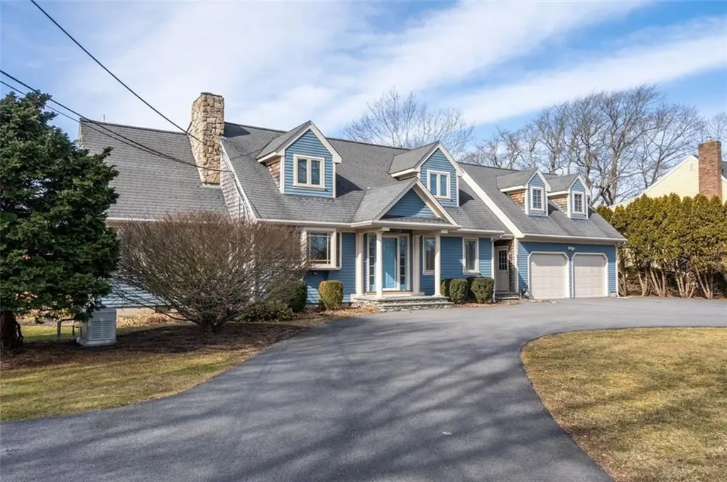 223 Wapping Road Portsmouth RI 02871