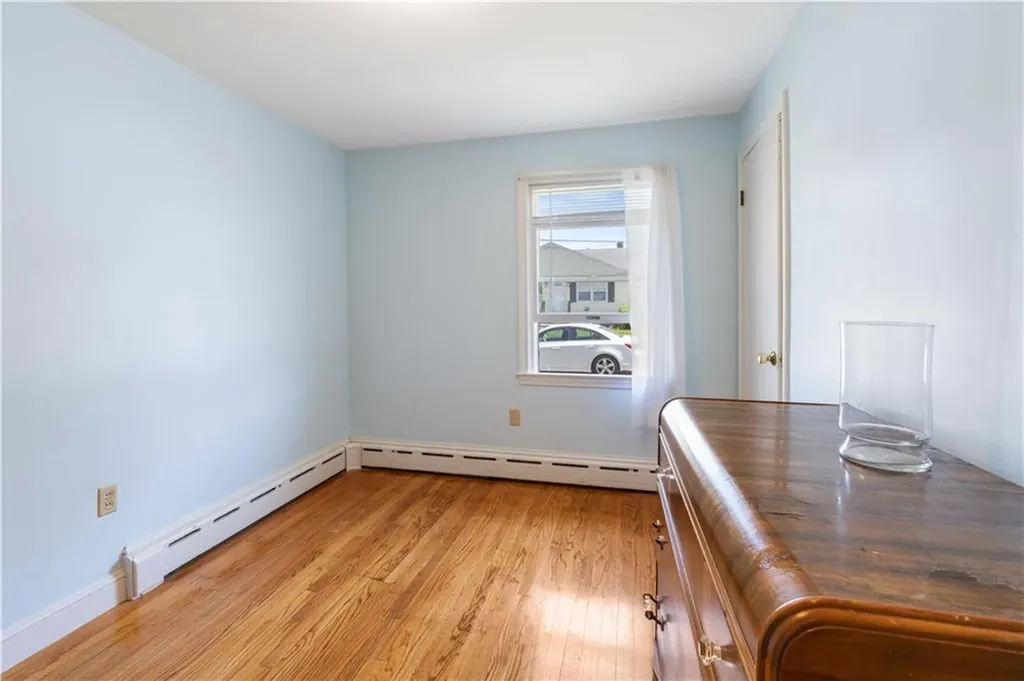 30 Rosedale Terrace Middletown RI 02842