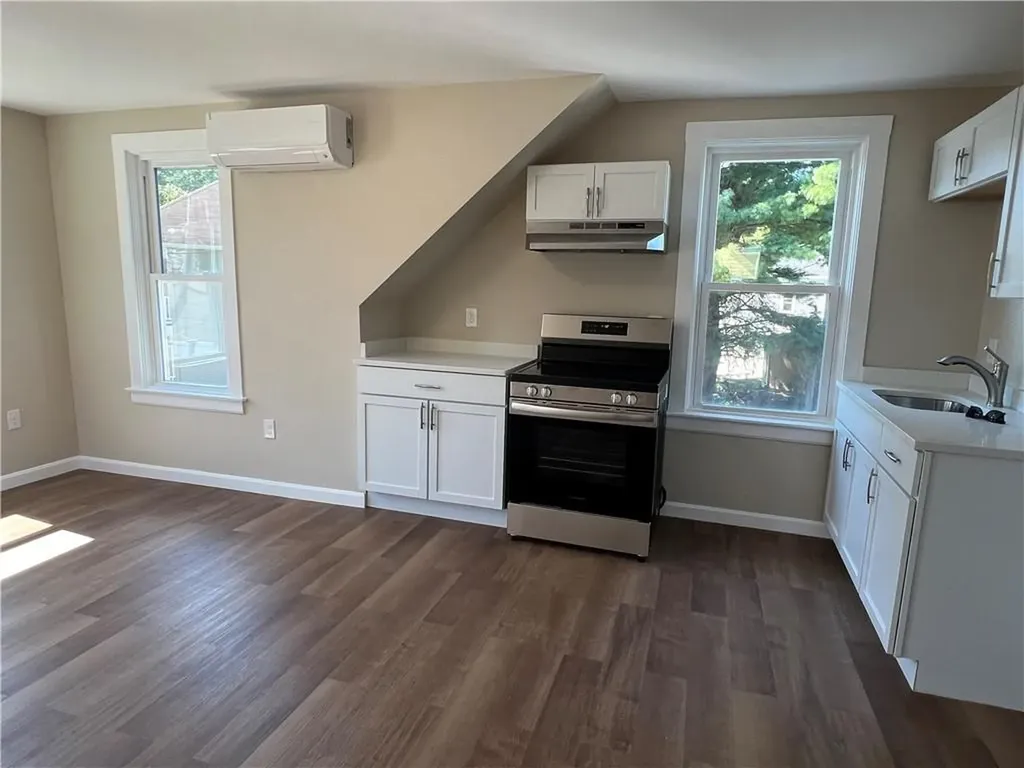 339 Vose Street Woonsocket RI 02895