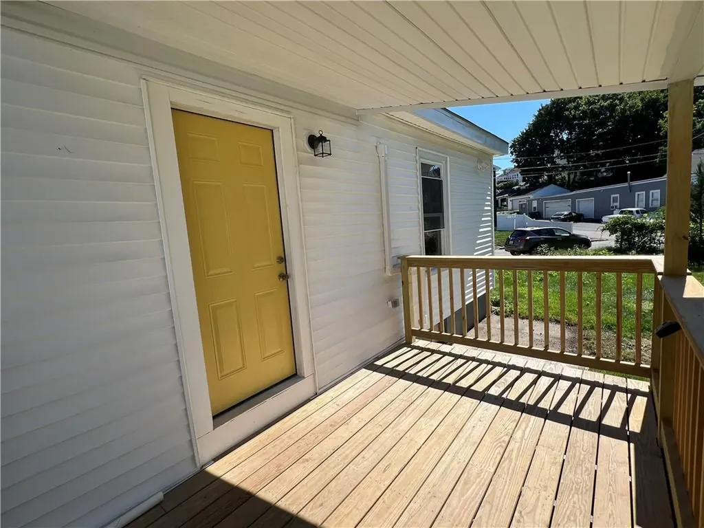 339 Vose Street Woonsocket RI 02895