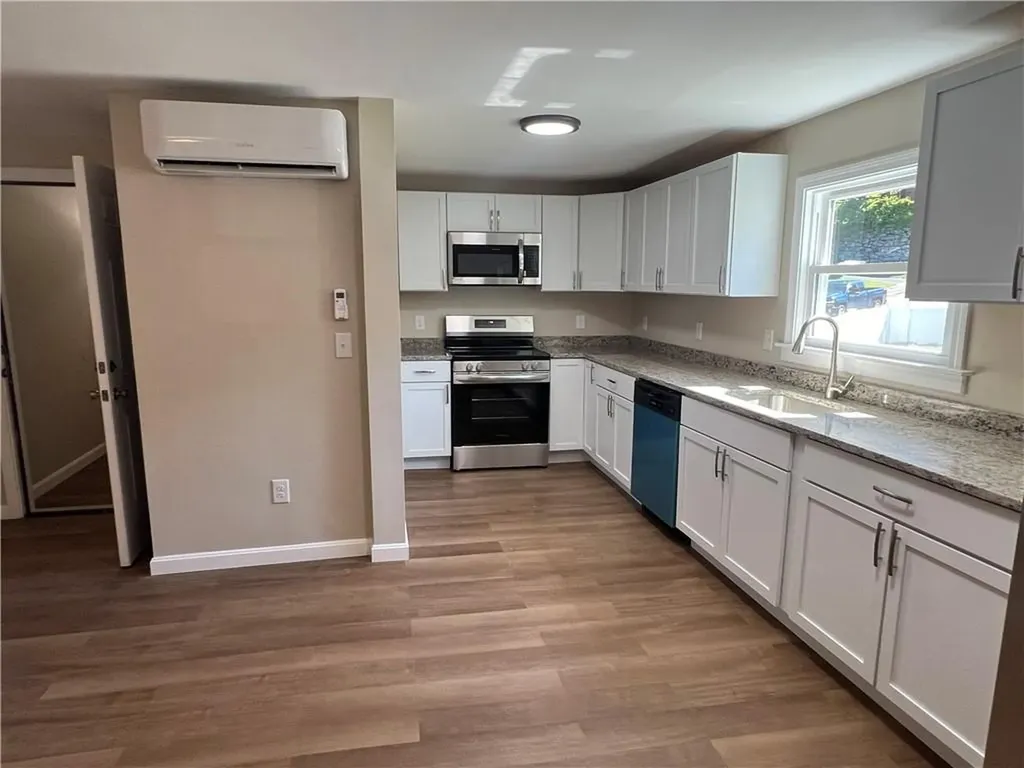 339 Vose Street Woonsocket RI 02895