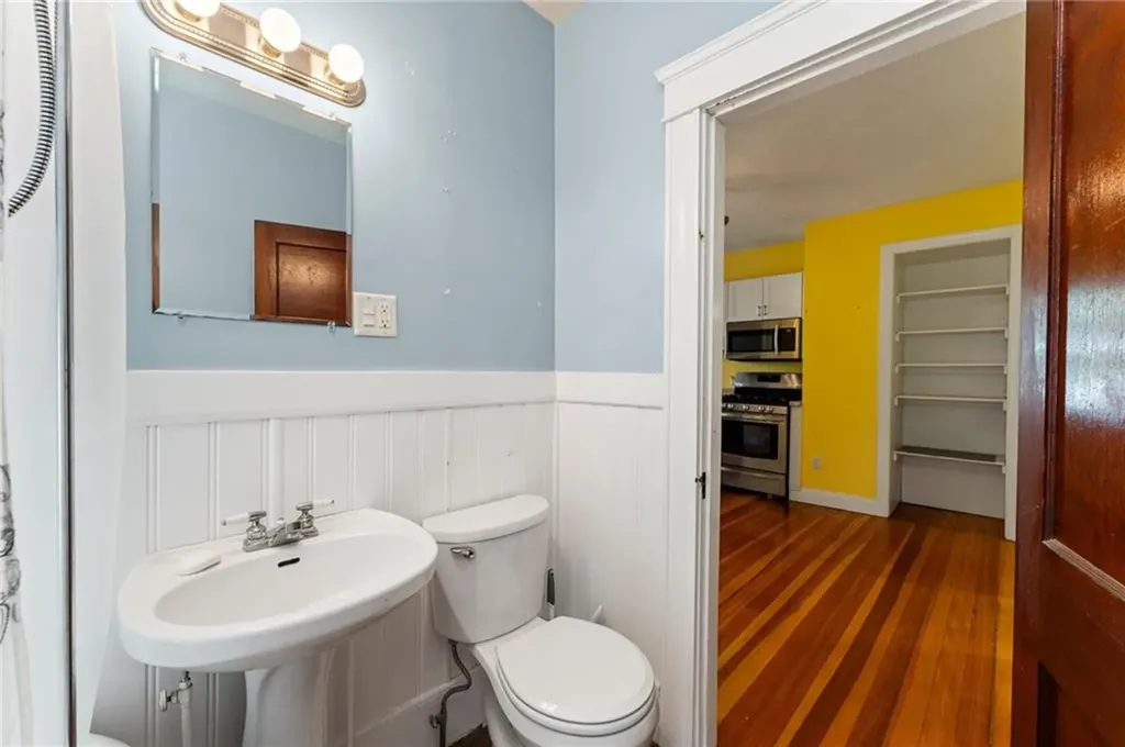 15 Alice Avenue Woonsocket RI 02895