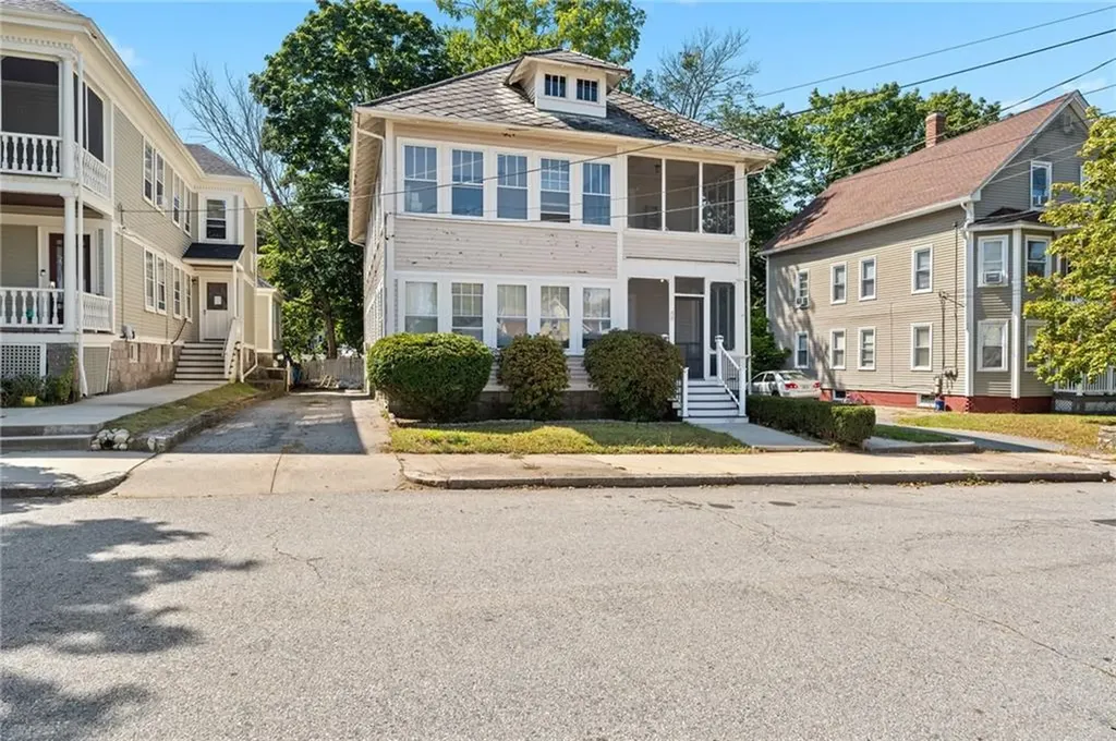 15 Alice Avenue Woonsocket RI 02895