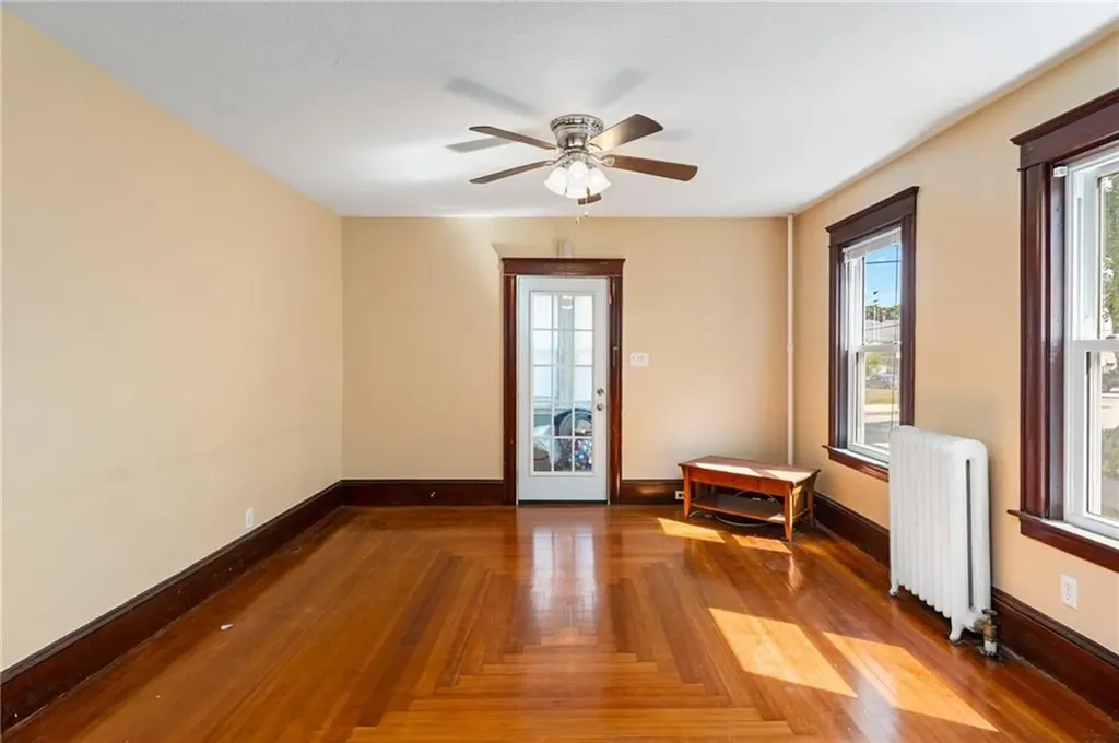 15 Alice Avenue Woonsocket RI 02895