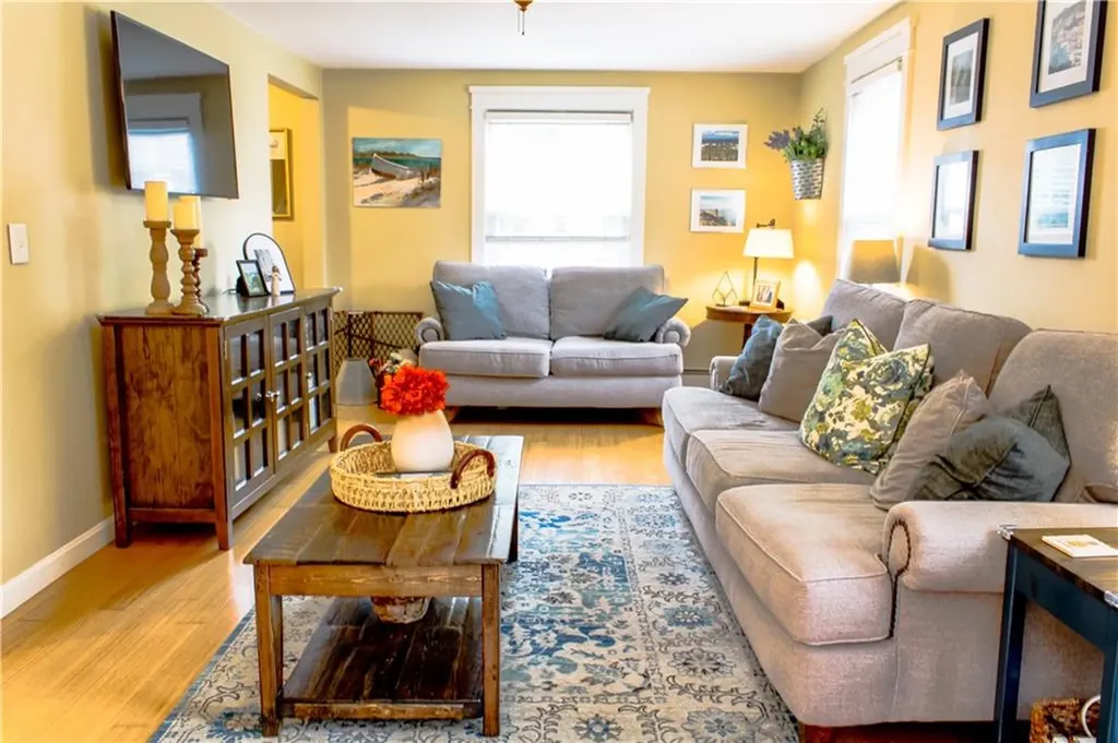 78 Parkside Drive Warwick RI 02888