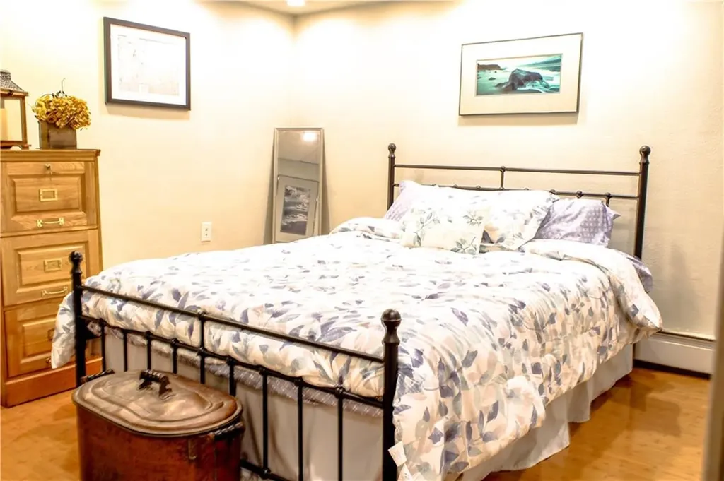 78 Parkside Drive Warwick RI 02888