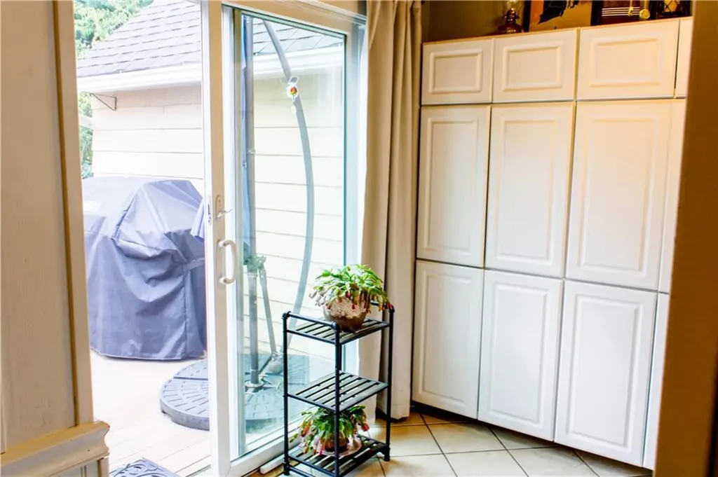 78 Parkside Drive Warwick RI 02888