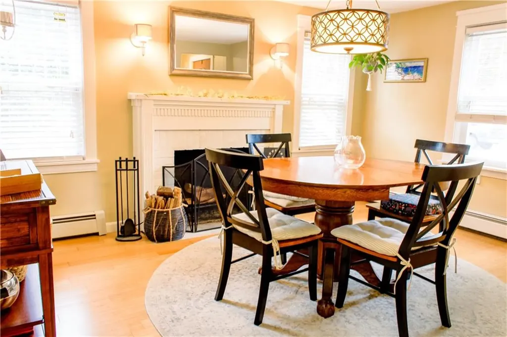 78 Parkside Drive Warwick RI 02888