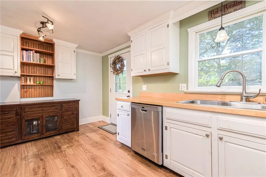 37 Cedar Grove Drive Exeter RI 02822