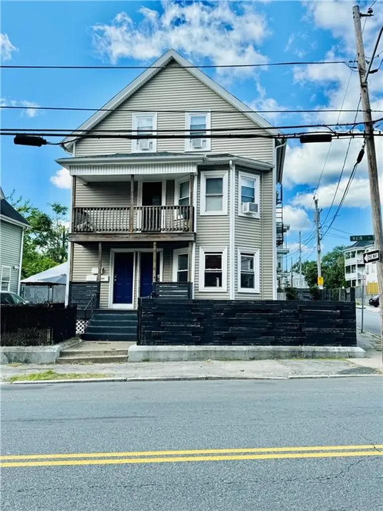 1071 Main Street Pawtucket RI 02860