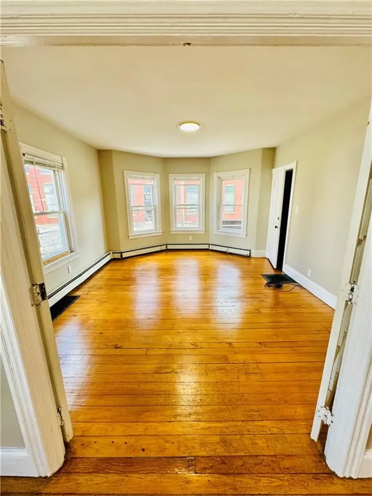 1071 Main Street Pawtucket RI 02860