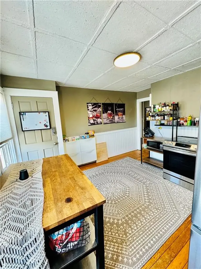 1071 Main Street Pawtucket RI 02860