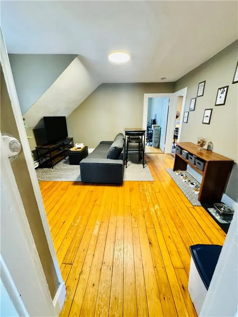 1071 Main Street Pawtucket RI 02860