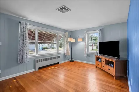 95 Roger Williams Avenue East Providence RI 02916