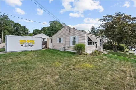 95 Roger Williams Avenue East Providence RI 02916