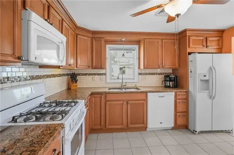 95 Roger Williams Avenue East Providence RI 02916