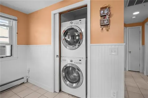 95 Roger Williams Avenue East Providence RI 02916