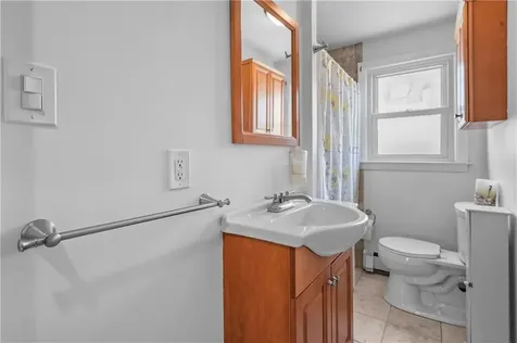 95 Roger Williams Avenue East Providence RI 02916