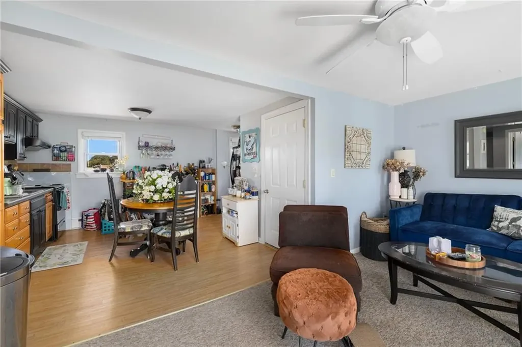40 Hemlock Avenue Narragansett RI 02882