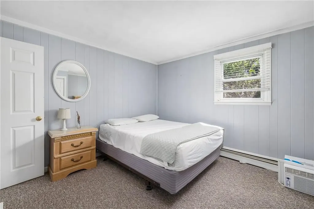 40 Hemlock Avenue Narragansett RI 02882
