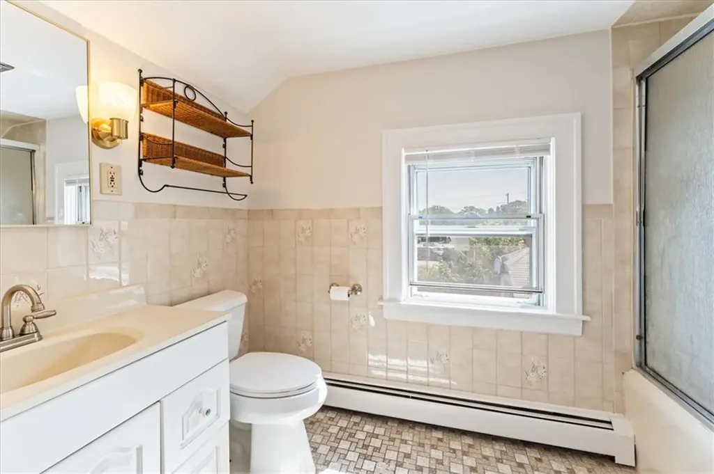 26 Covel Circle Warwick RI 02888