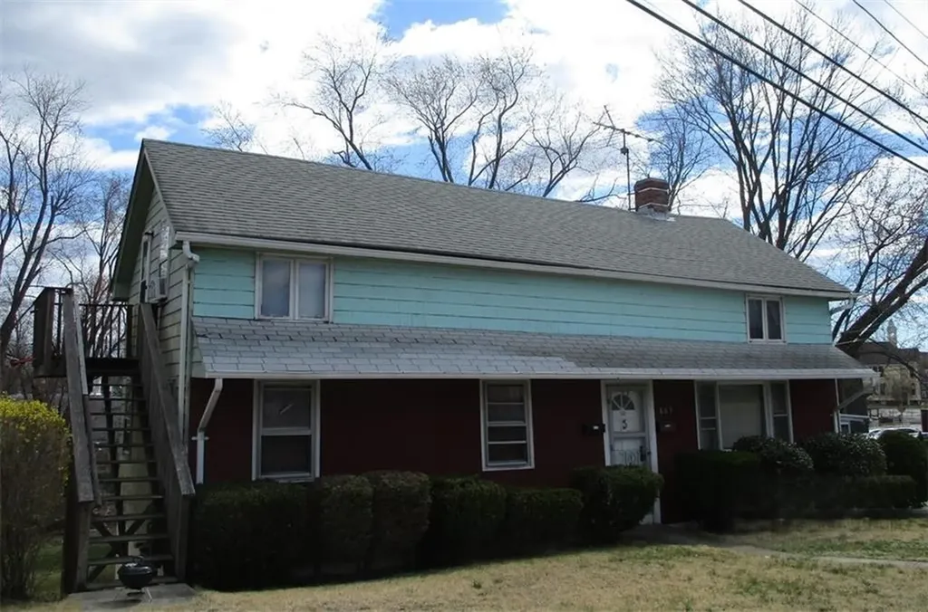865 Providence Street West Warwick RI 02893