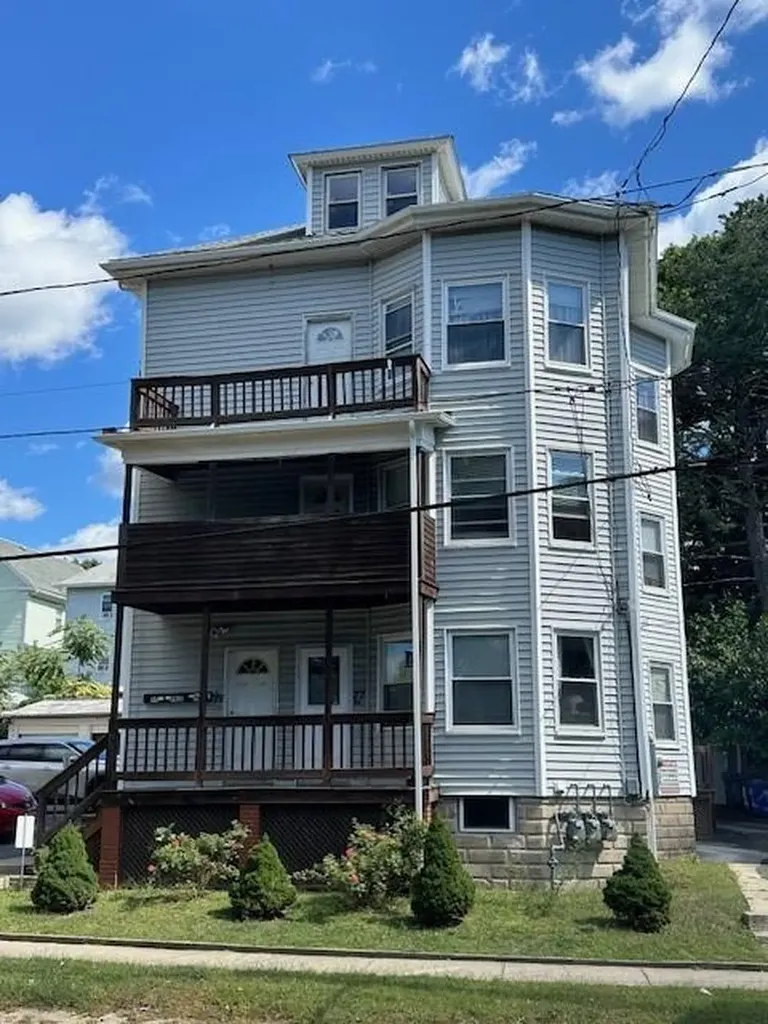 77 79 Raymond Street Providence RI 02908