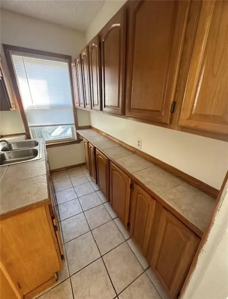 77 79 Raymond Street Providence RI 02908