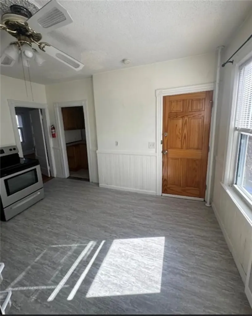77 79 Raymond Street Providence RI 02908