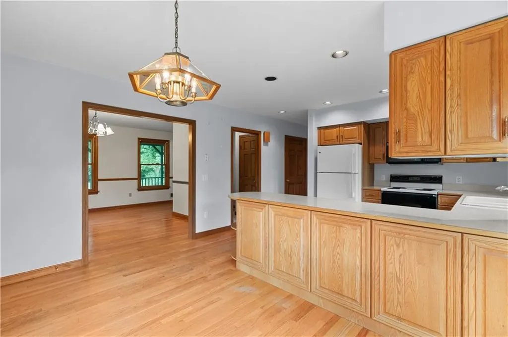 3552 Main Road Tiverton RI 02878