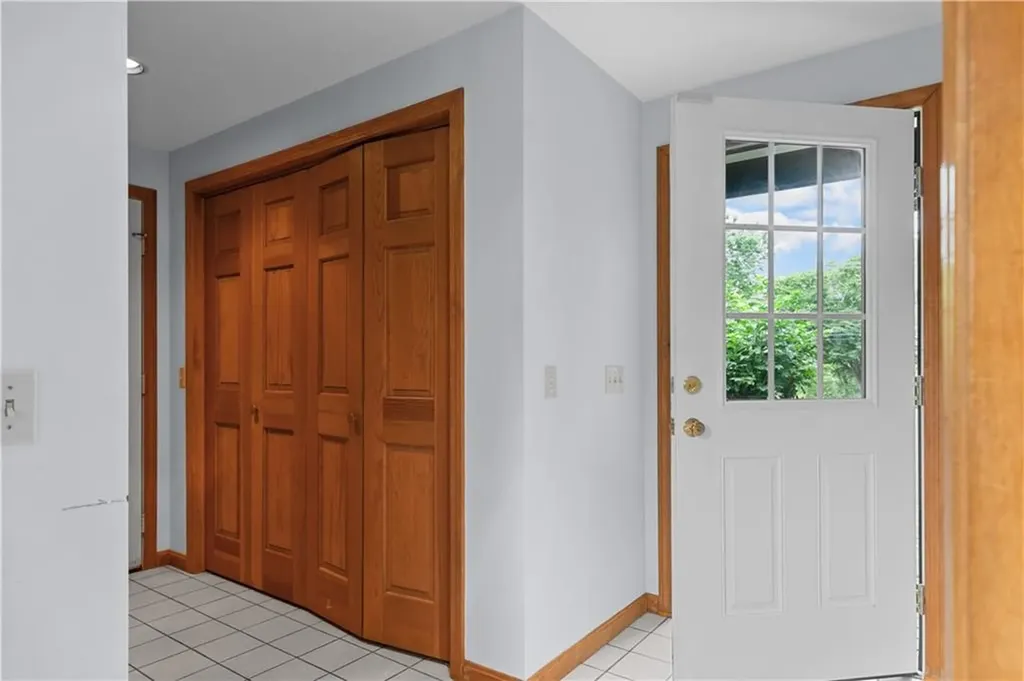 3552 Main Road Tiverton RI 02878