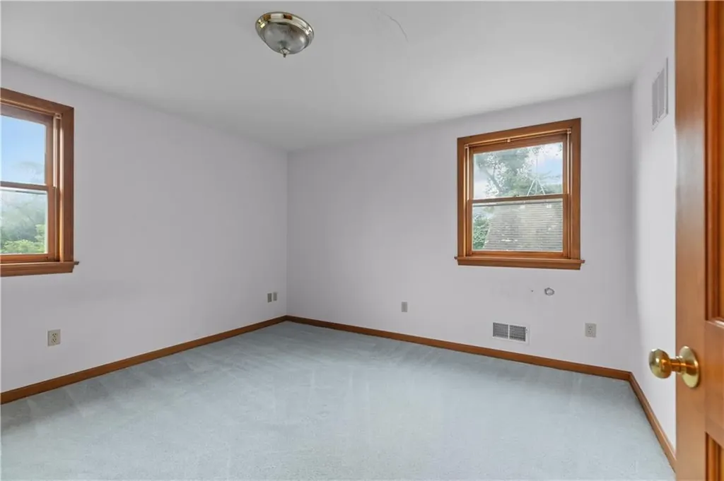 3552 Main Road Tiverton RI 02878