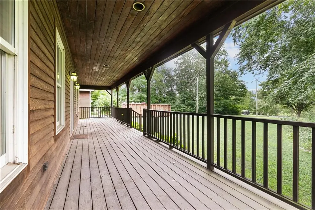 3552 Main Road Tiverton RI 02878