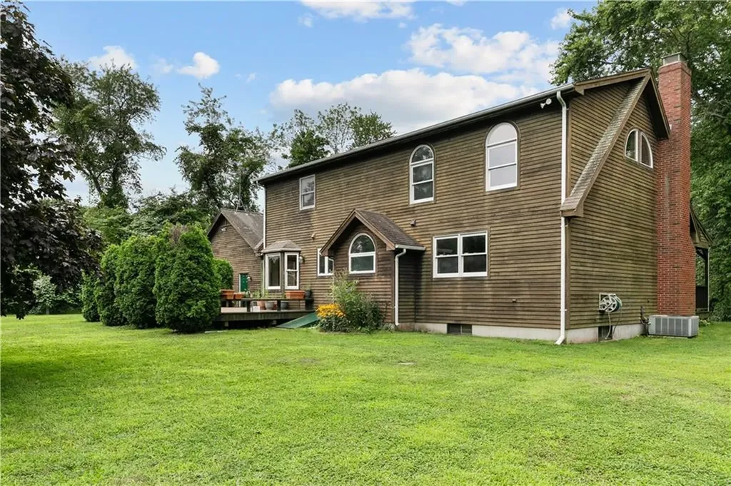 3552 Main Road Tiverton RI 02878
