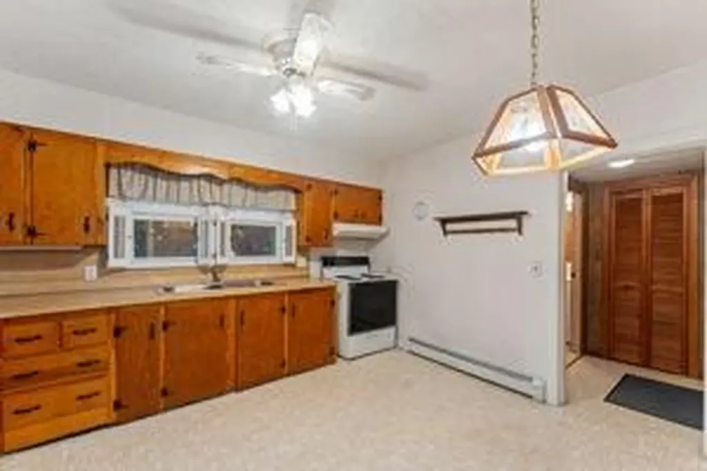 68 Wilson Avenue Warwick RI 02889