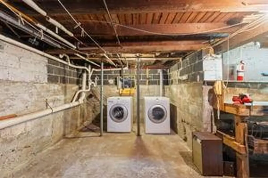 68 Wilson Avenue Warwick RI 02889