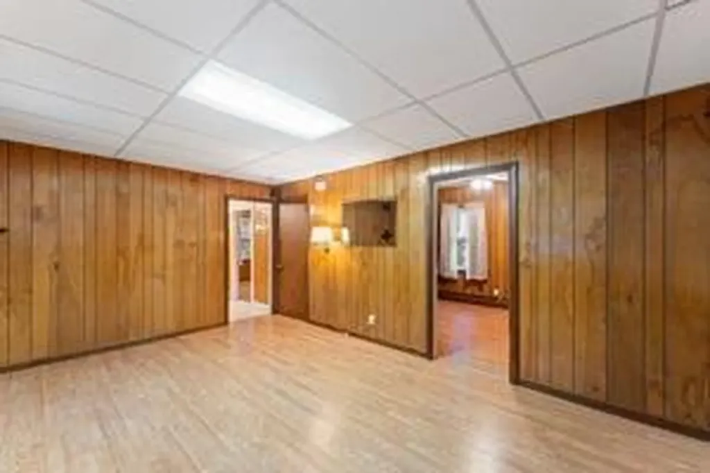 68 Wilson Avenue Warwick RI 02889