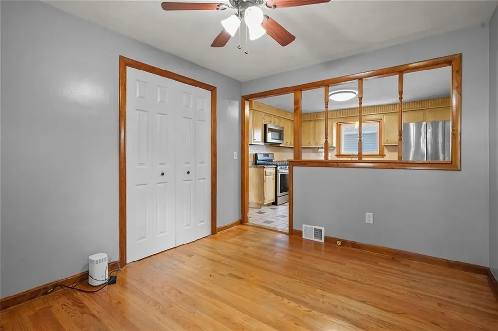 197 Crescent Avenue Cranston RI 02910