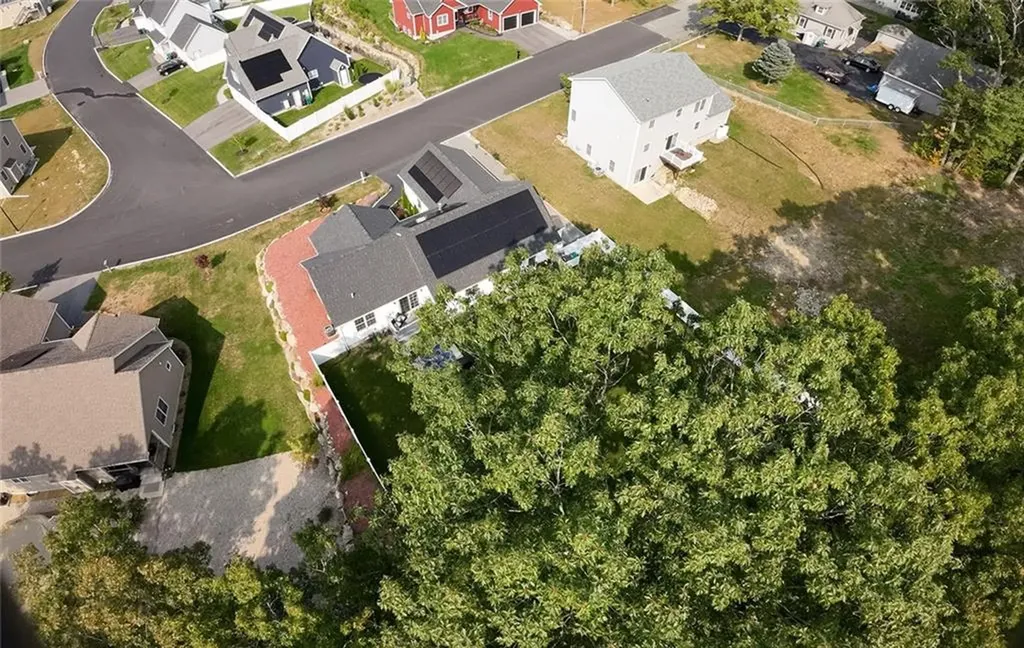 456 Lucille Street Woonsocket RI 02895