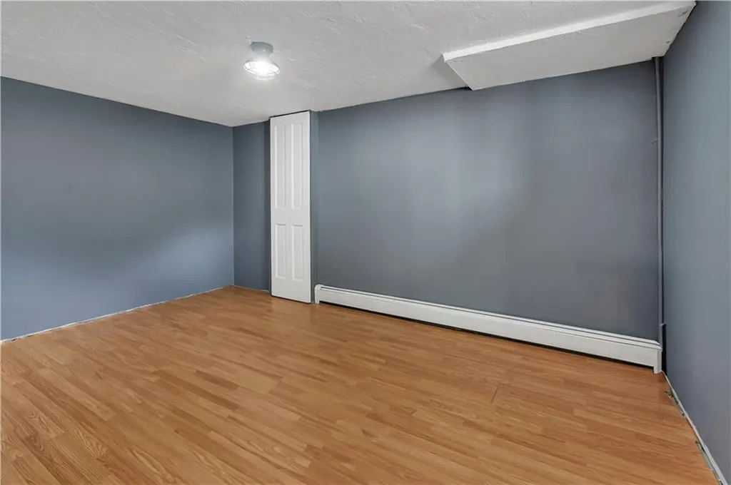 321 Hoxsie Avenue Warwick RI 02889
