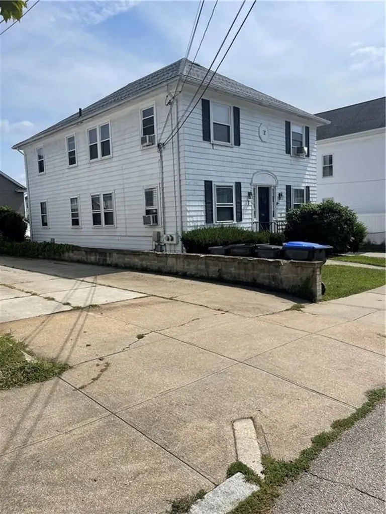 69 Home Avenue Providence RI 02908