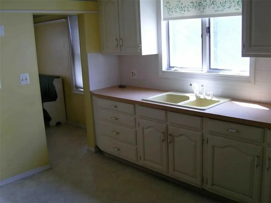 69 Home Avenue Providence RI 02908