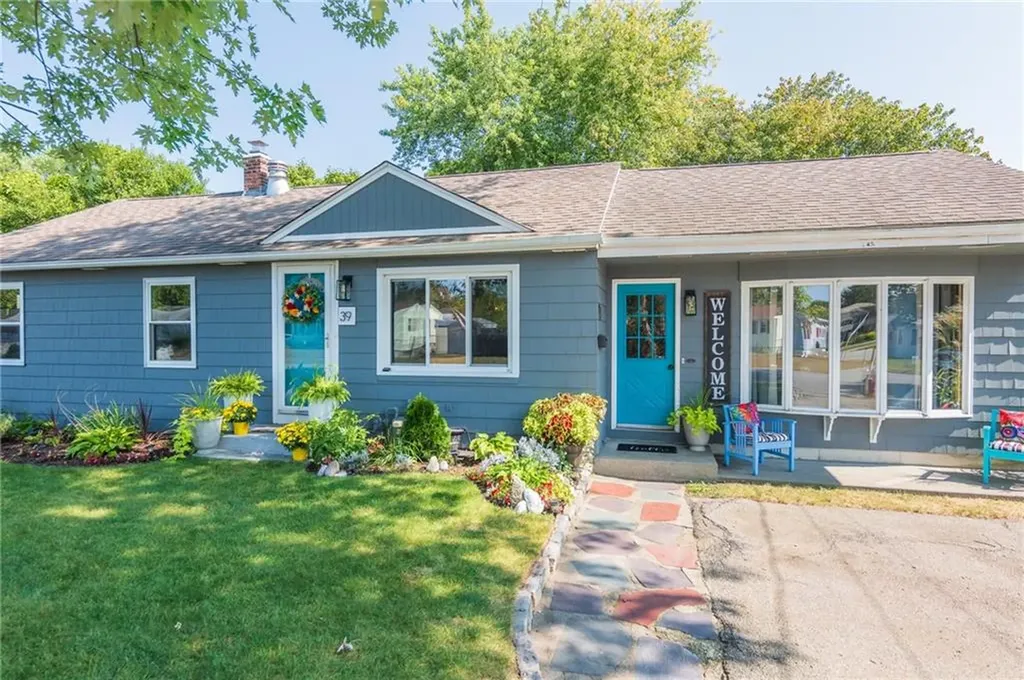 39 Michael Drive Warwick RI 02889