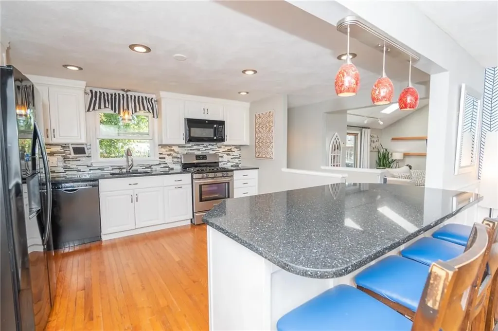 39 Michael Drive Warwick RI 02889
