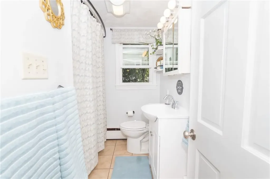 39 Michael Drive Warwick RI 02889