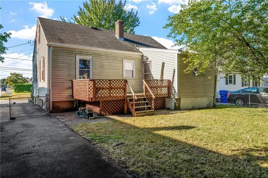 120 Windsor Road Pawtucket RI 02861