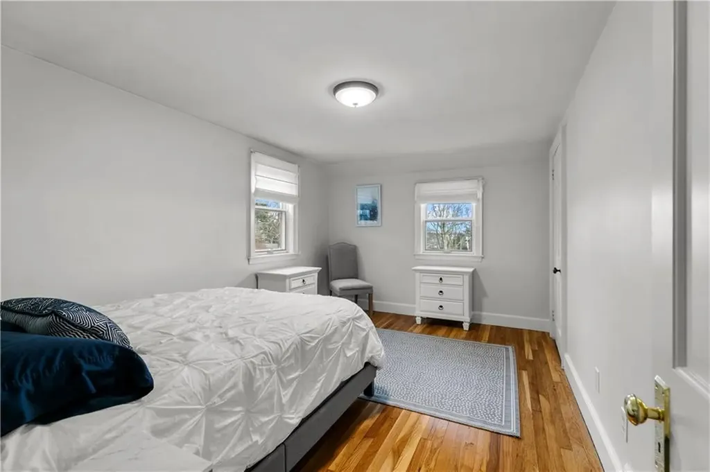 1253 Warwick Neck Avenue Warwick RI 02889