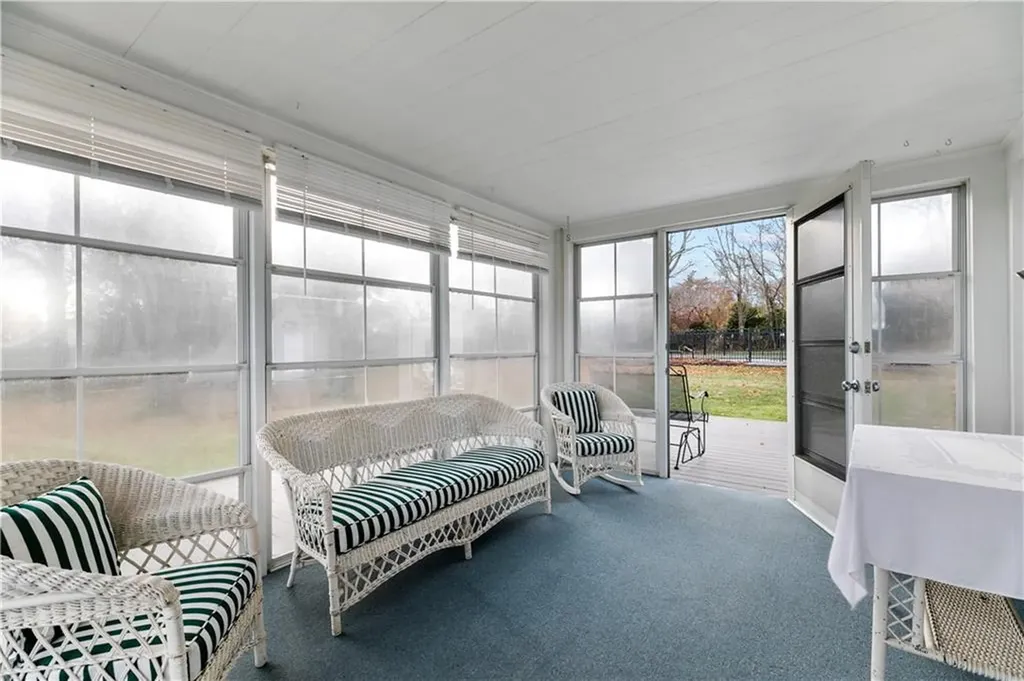 1253 Warwick Neck Avenue Warwick RI 02889