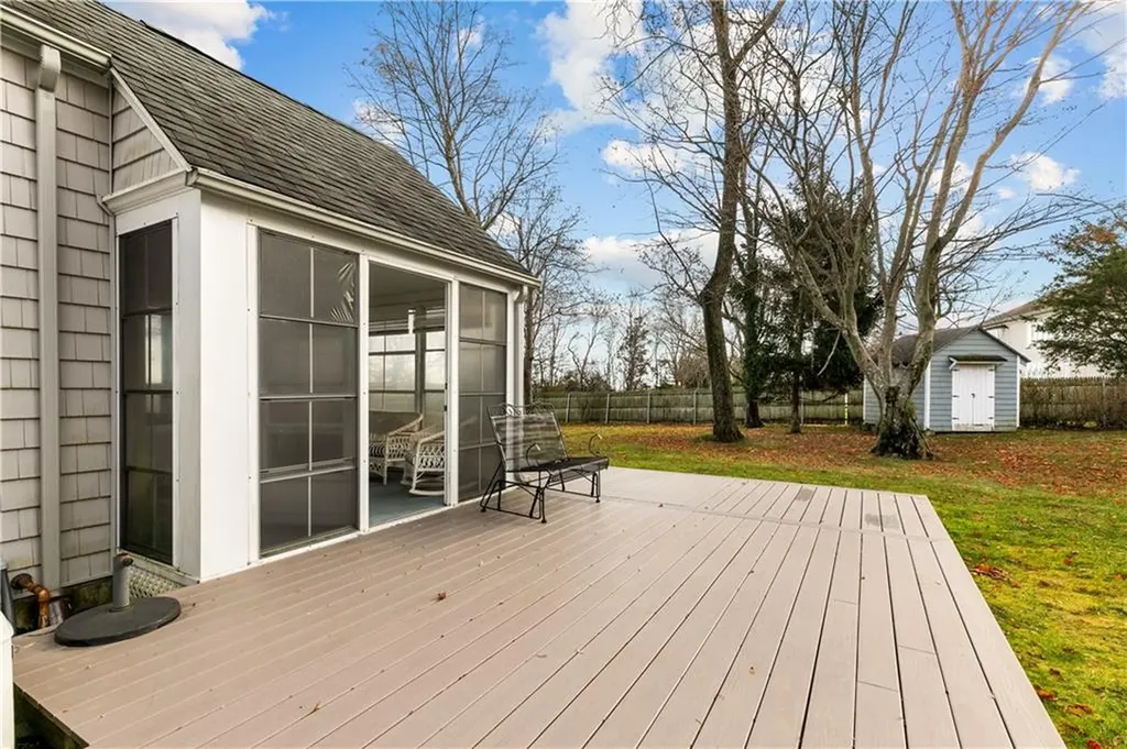 1253 Warwick Neck Avenue Warwick RI 02889