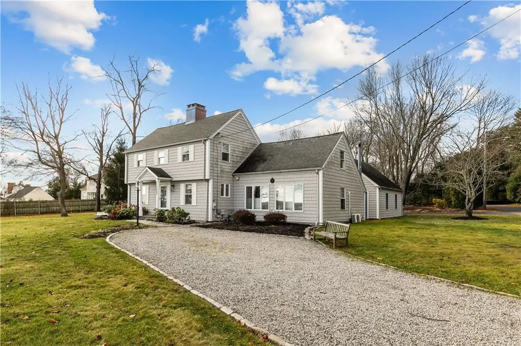 1253 Warwick Neck Avenue Warwick RI 02889